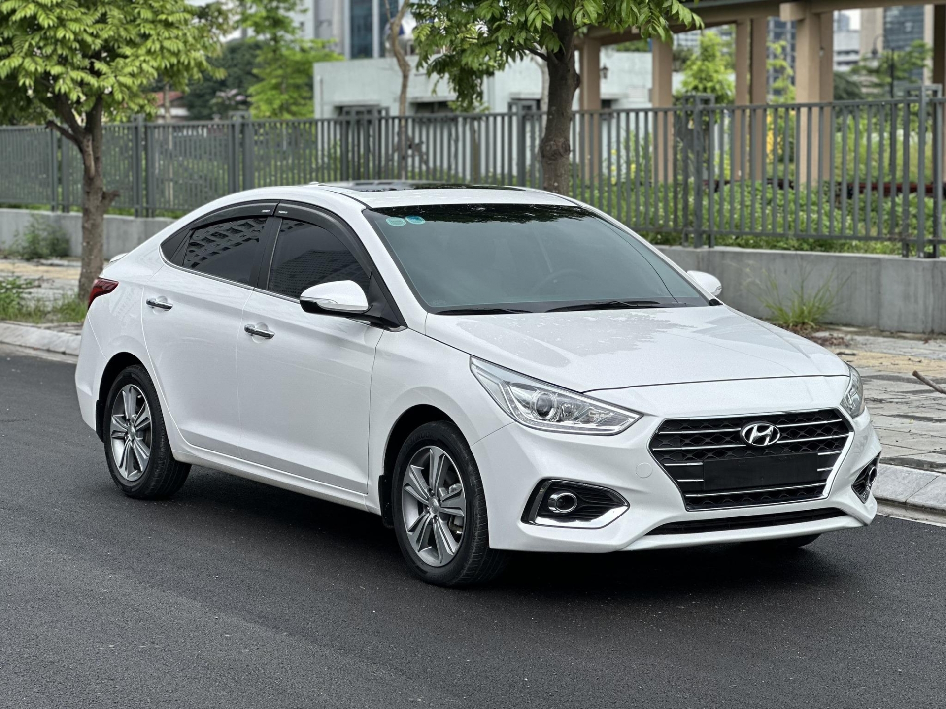 Ngỡ ngàng giá bán của Hyundai Accent 2020 sau 4 năm lăn bánh tại Việt Nam 469682