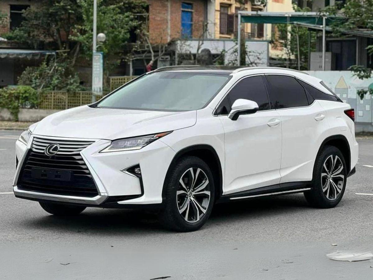 Lăn bánh 8 năm, xe sang Lexus RX 350 2016 rớt giá ngang một chiếc Hyundai Santa Fe 471435