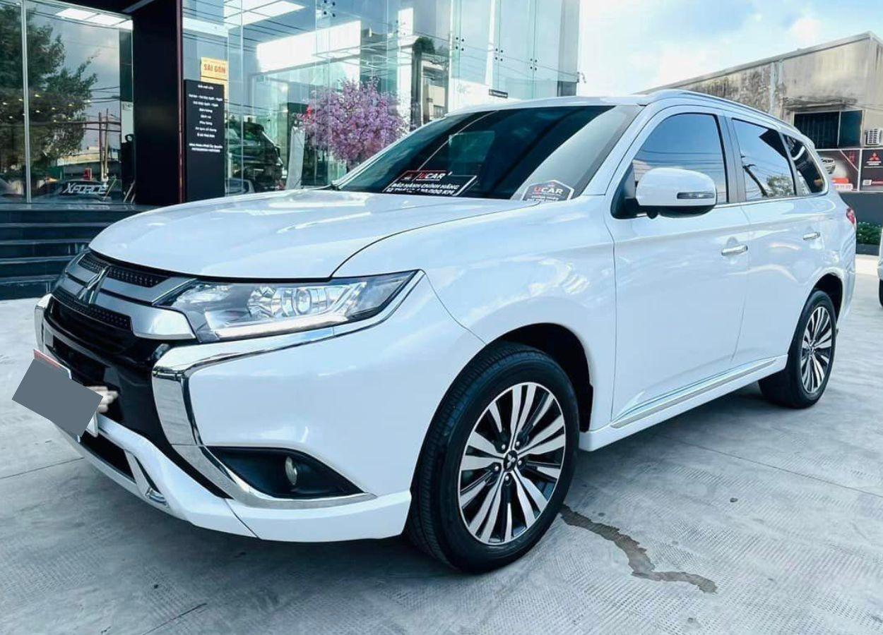 Lăn bánh ‘siêu lướt’ gần 5.000 km, Mitsubishi Outlander 2023 chào bán với giá khó tin 485087