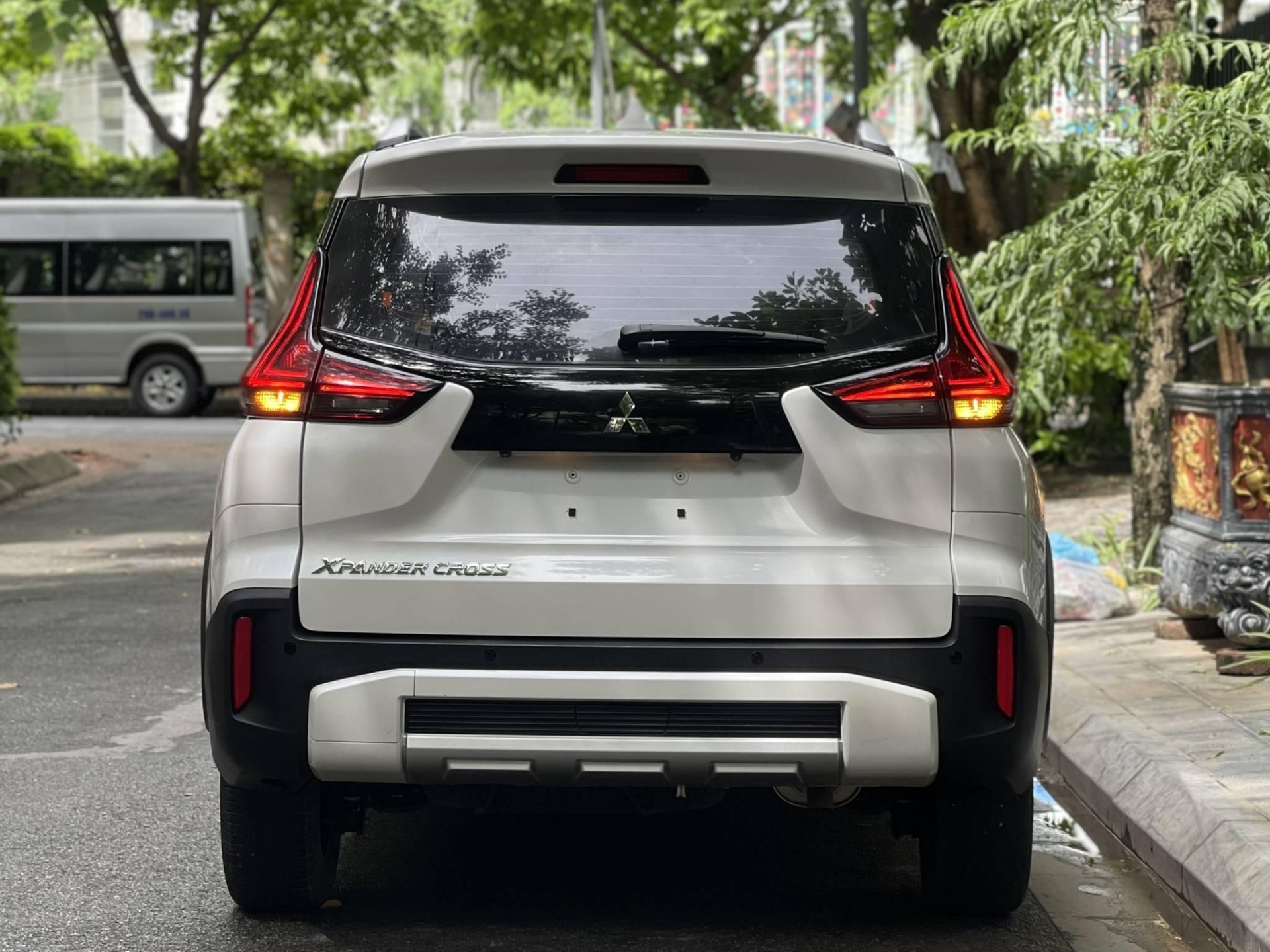 Mitsubishi Xpander Cross 2020 xuống giá ngỡ ngàng sau 4 năm lăn bánh 488742