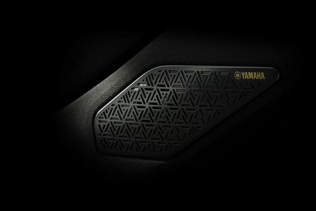 2025-Mitsubishi-Outlander-Facelift-Teaser-4_result