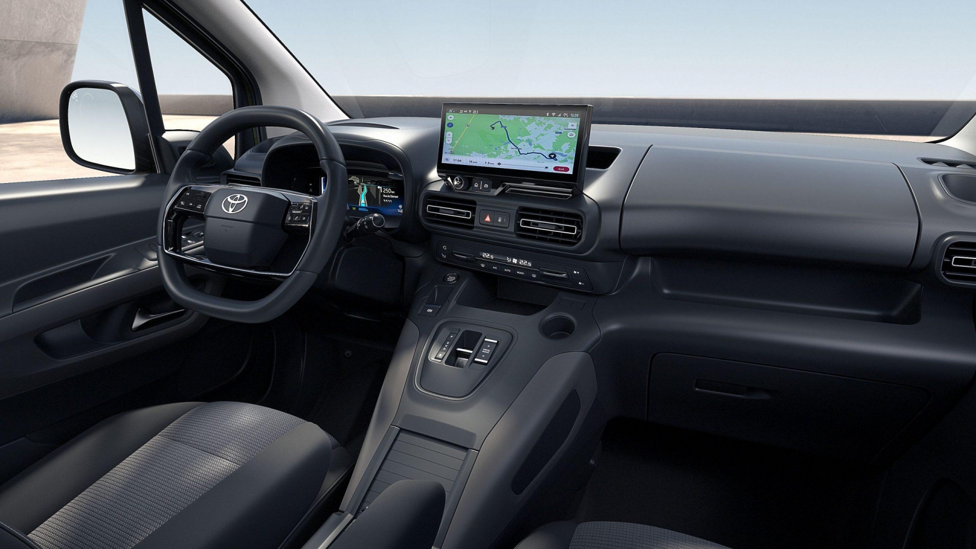 Toyota trình làng hai mẫu MPV điện mới: Chở tối đa 9 người, tầm hoạt động hơn 300 km 511179