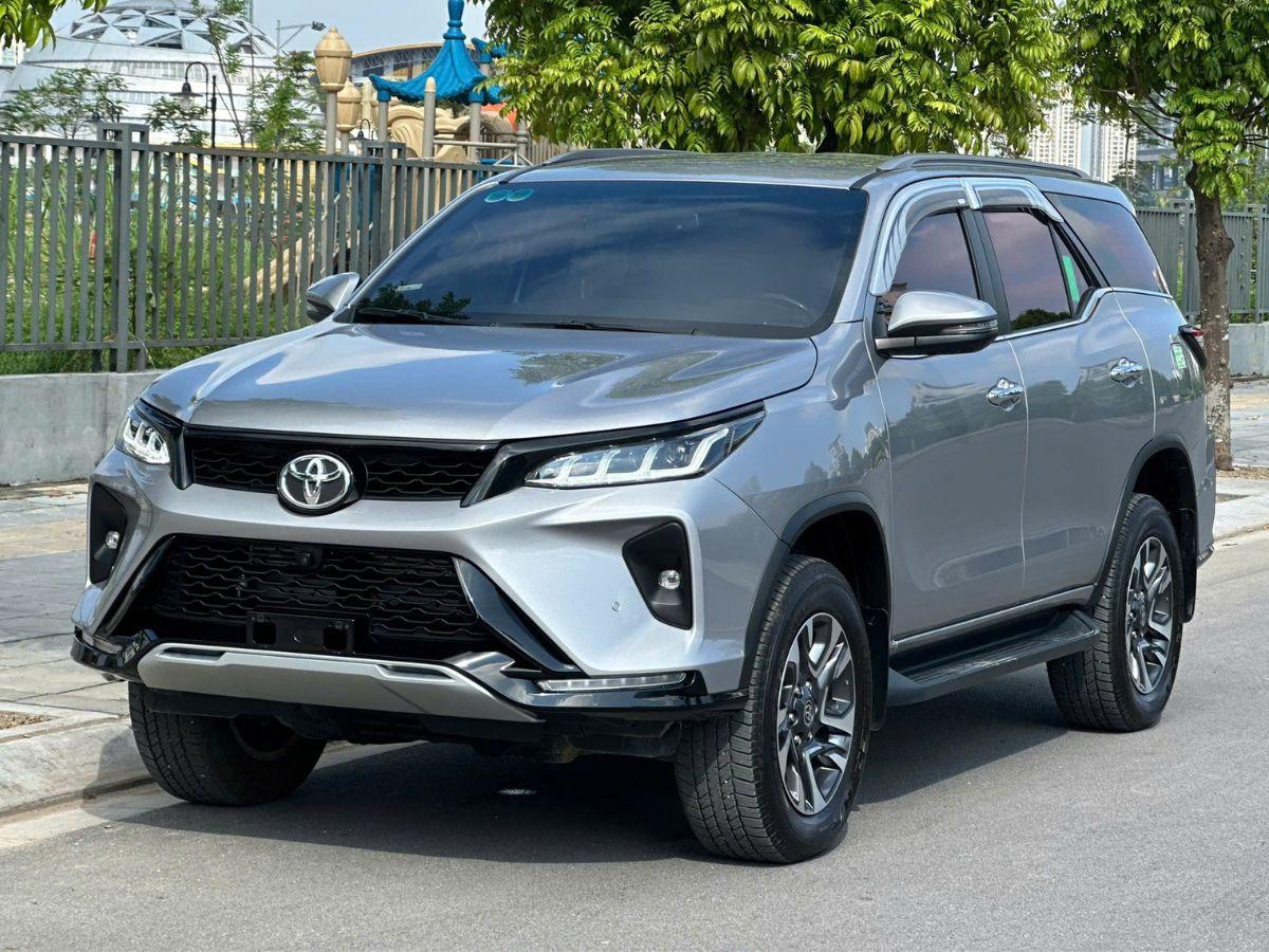 Toyota Fortuner 2024 chạy ‘siêu lướt’ 8.000 km lên sàn xe cũ với giá khó tin 535186