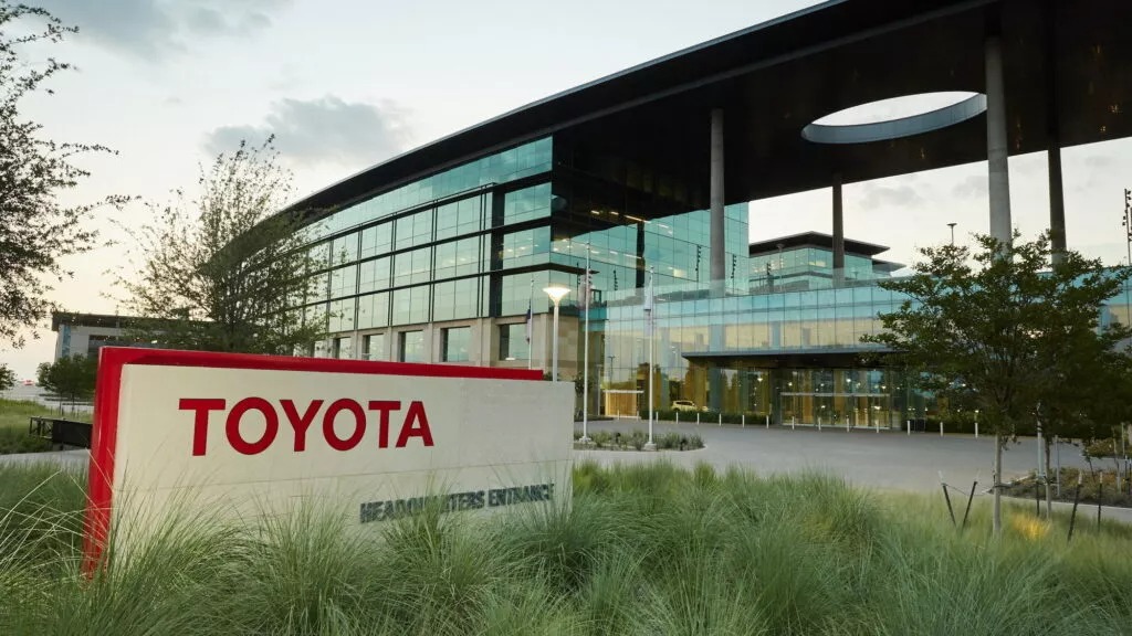 Toyota-Motor-North-America-HQ-10