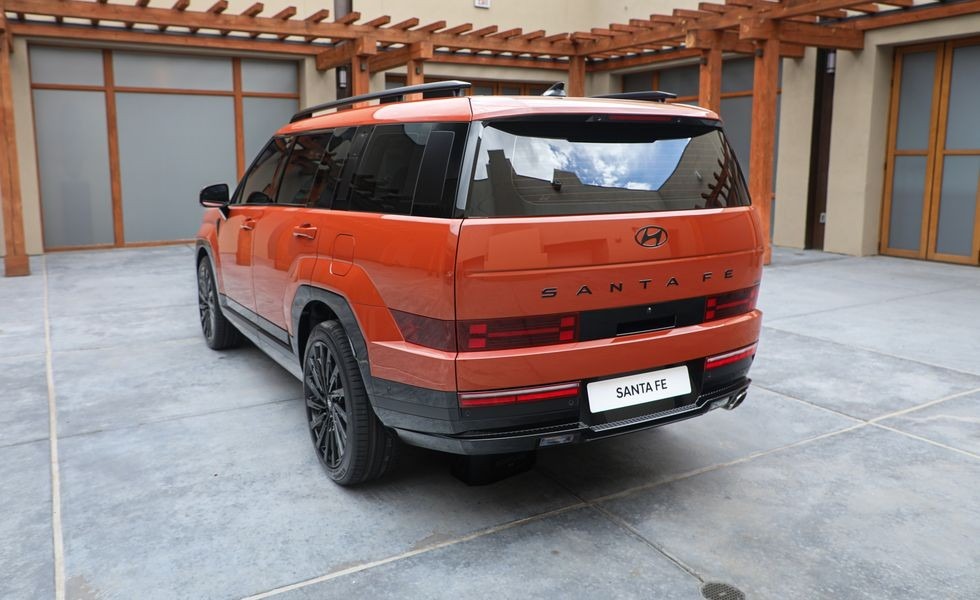 hyundai-santa-fe-2024-2-49c5