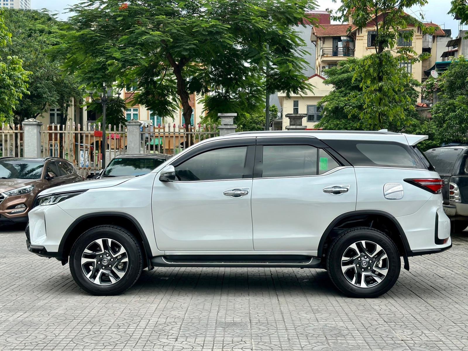 Toyota Fortuner giảm giá cực 