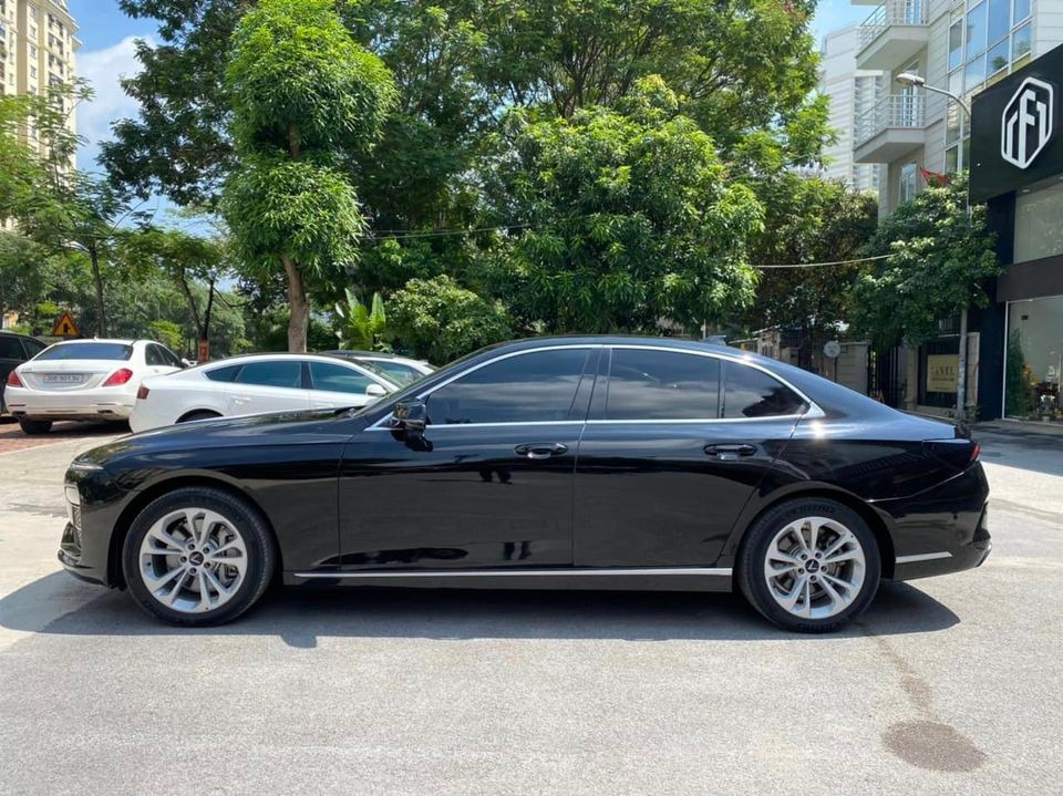 Sau 2 năm lăn bánh, Vinfast Lux A2.0 rao bán lại với mức giá ngỡ ngàng 324479