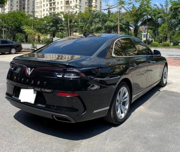 Sau 2 năm lăn bánh, Vinfast Lux A2.0 rao bán lại với mức giá ngỡ ngàng 324481