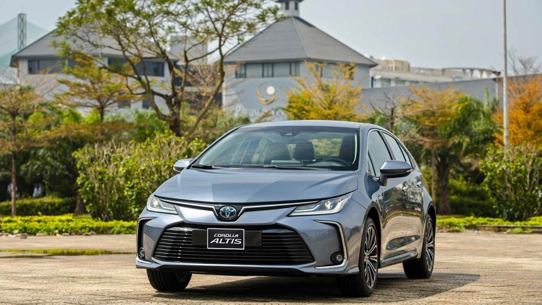 toyota-corolla-altis-faf1