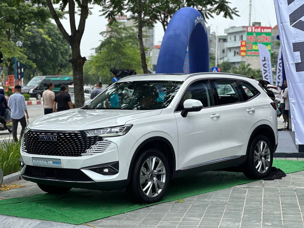 Hậu tháng Ngâu, hàng loạt mẫu xe crossover hạng C giảm giá sâu khó tin 334660