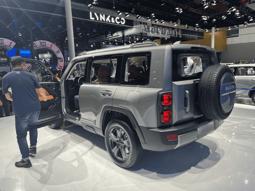 hang-xe-moi-vao-viet-nam-ra-mat (2)