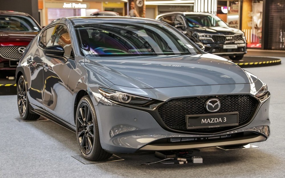 mazda3-2023-1-f49a