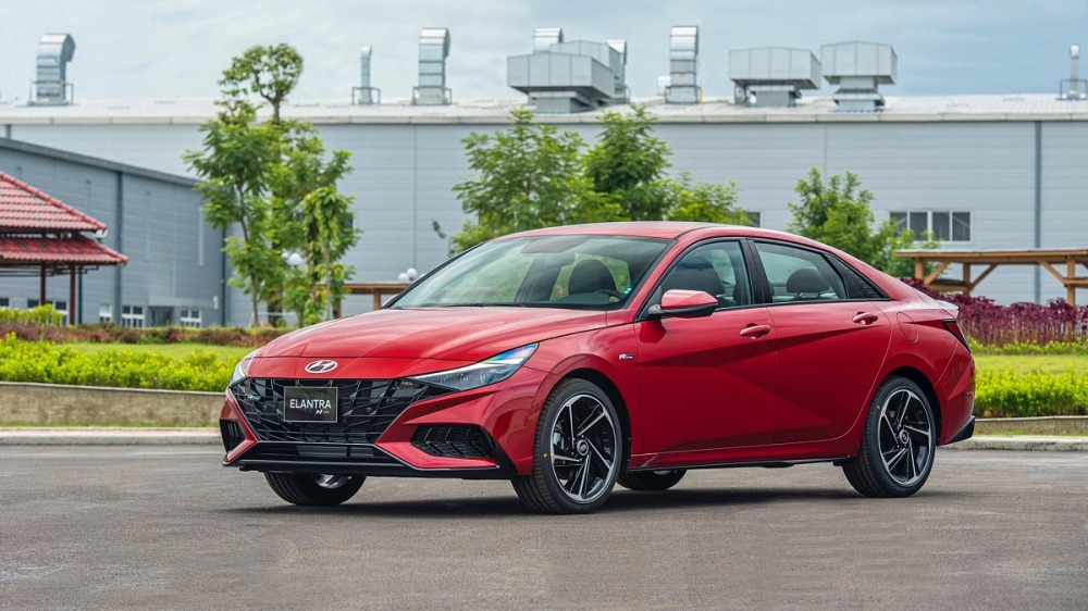 hyundai-elantra-5244