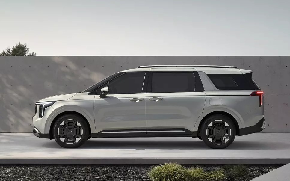kia-carnival-2024-4-83aa