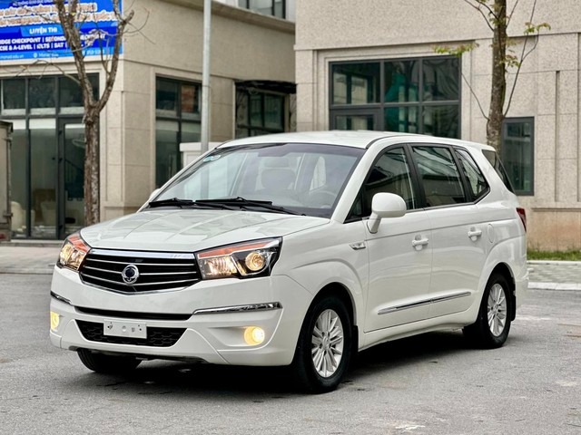 SsangYong Turismo: MPV 9 chỗ hiếm hoi tại Việt Nam, giá bán chưa đến 1 ...