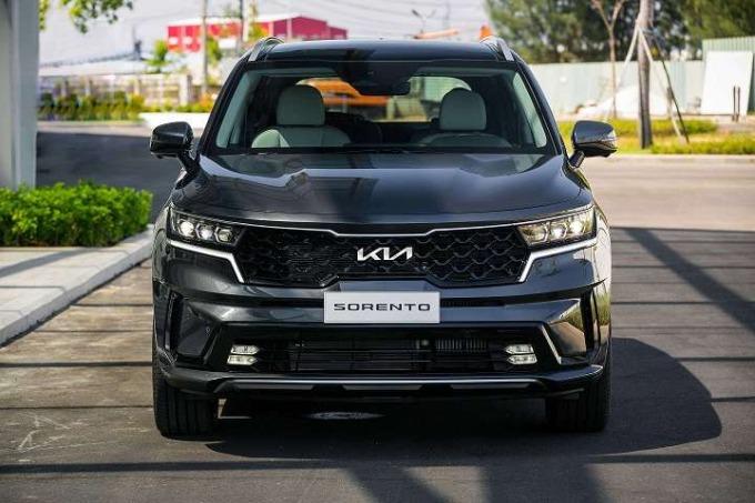 Kia Sportage, Sorento giảm giá lần hai trong năm: Thấp nhất còn 779 triệu đồng, quyết giành thị phần phân khúc 441326