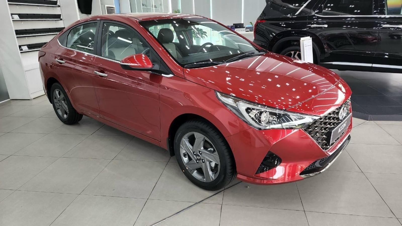 Hyundai Accent giảm giá 'sập sàn' tại đại lý, quyết đua doanh số với Honda City, Toyota Vios 449435