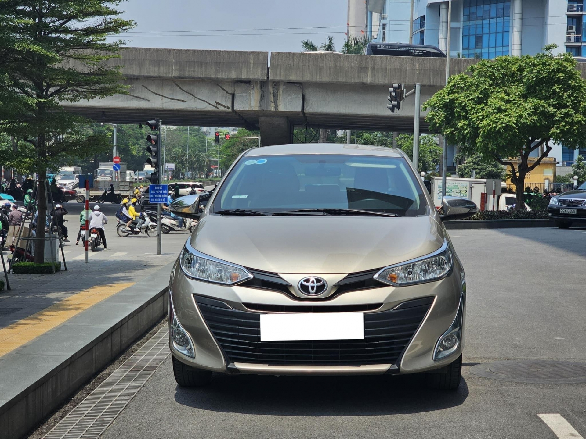 Sau 4 năm lăn bánh, 'xe quốc dân' Toyota Vios chạy lướt bán lại với giá rẻ bất ngờ 452491