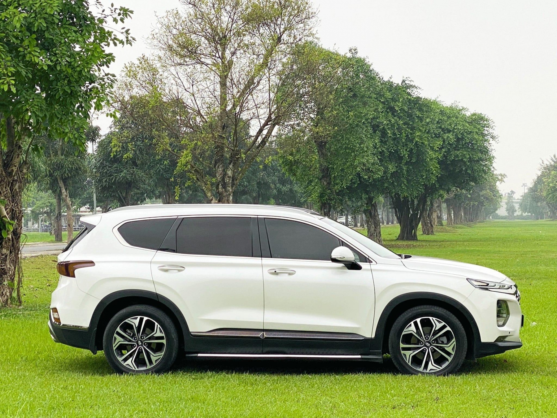 Ngỡ ngàng giá bán lại của Hyundai Santa Fe cũ sau 4 năm lăn bánh 455974