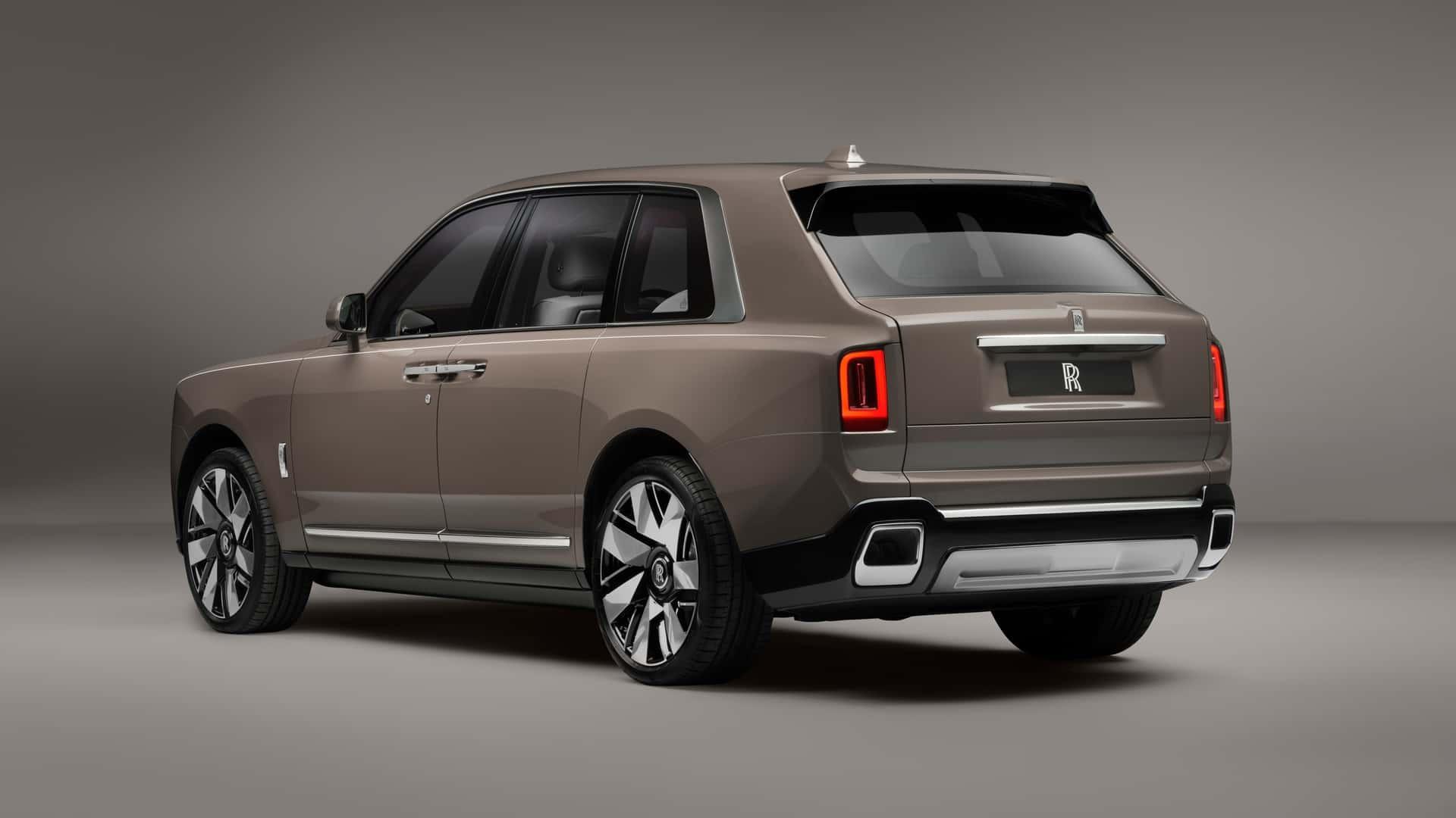 2025-rolls-royce-cullinan-2-1715