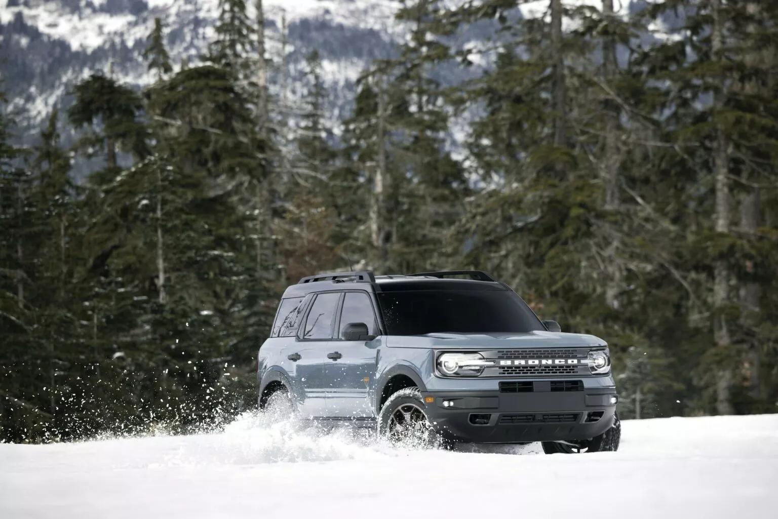 2022-Ford-Escape-Bronco-Sport-50 (1)