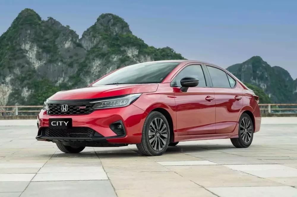 Toyota Vios đánh bật Honda City khỏi ngôi vương phân khúc sedan cỡ B 461598