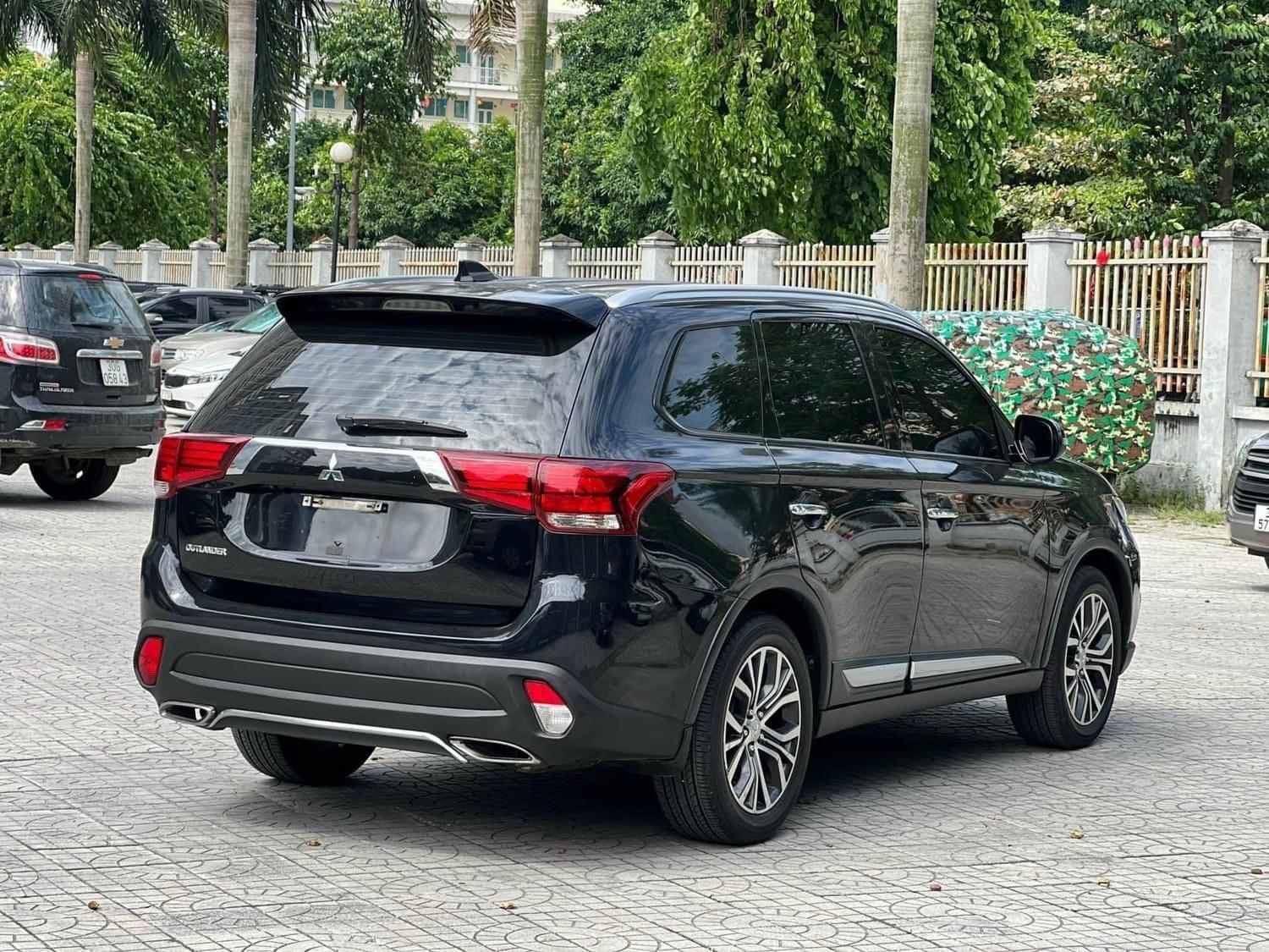 Bất ngờ giá chào bán của Mitsubishi Outlander cũ sau 6 năm sử dụng 467481