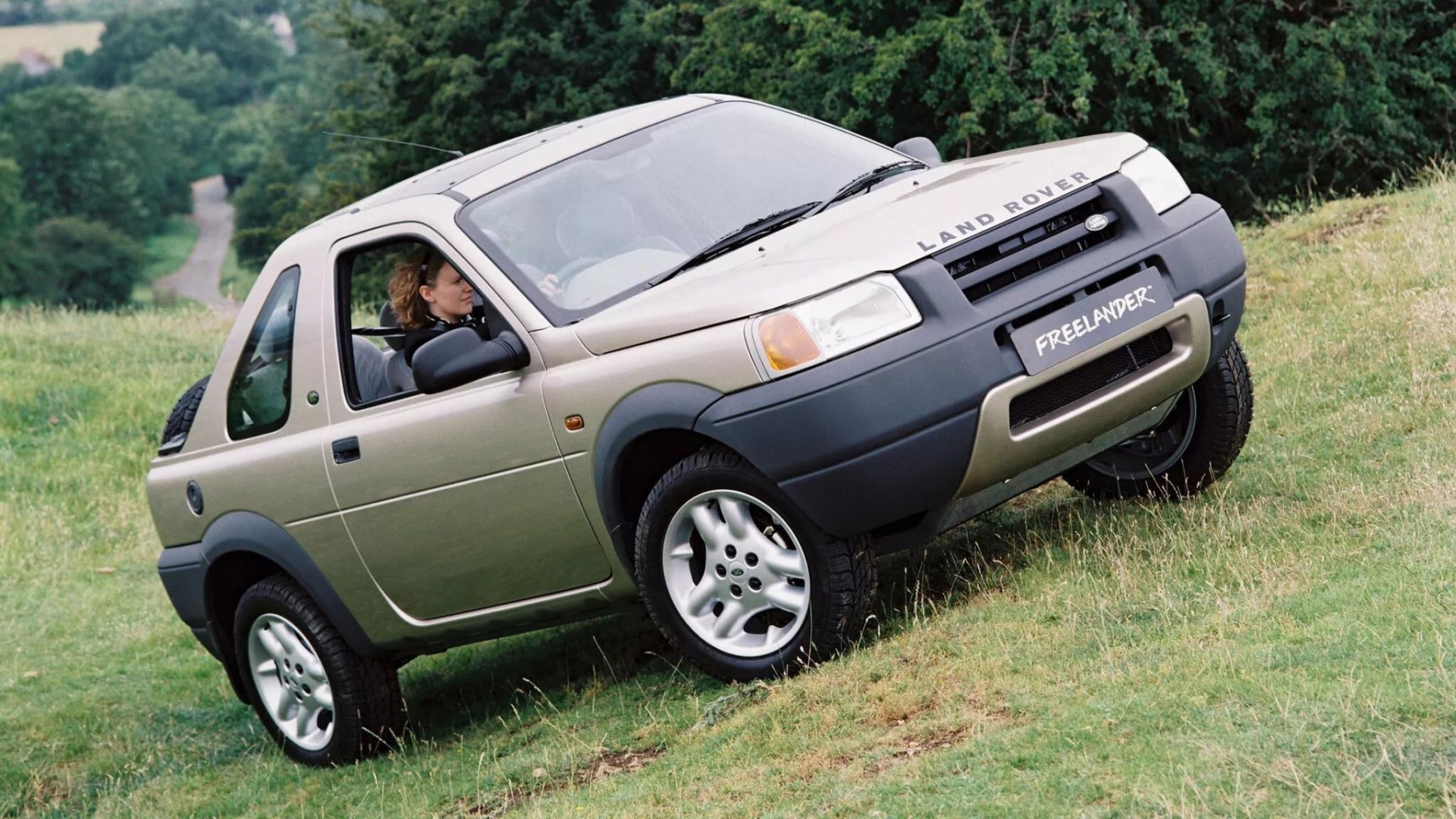 Land-Rover-Freelander-1-2048x115