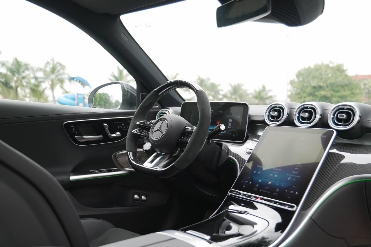 Mercedes-AMG C 63 S E Performance đã cập bến Việt Nam, giá từ 4,9 tỷ đồng 485166