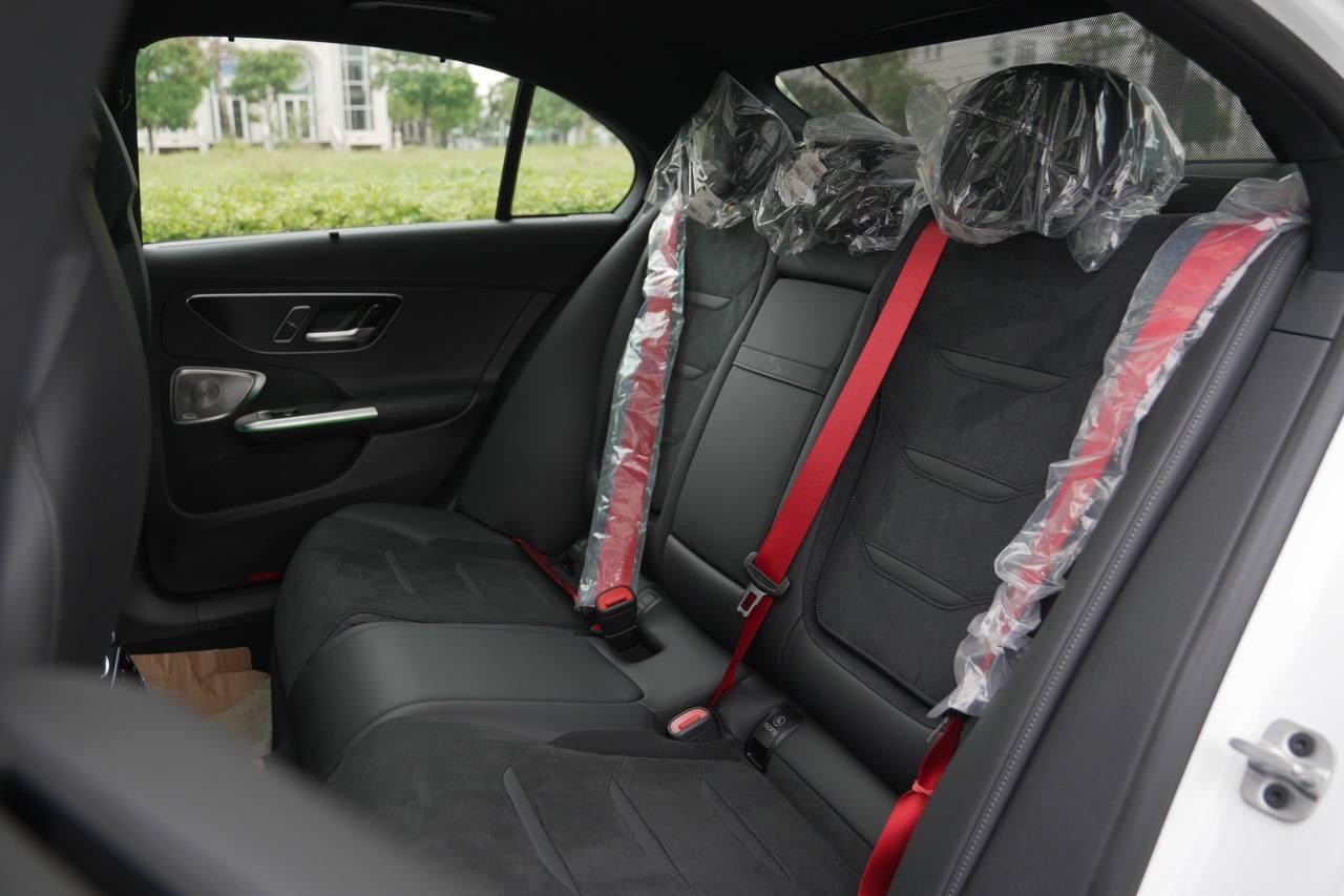 Mercedes-AMG C 63 S E Performance đã cập bến Việt Nam, giá từ 4,9 tỷ đồng 485167