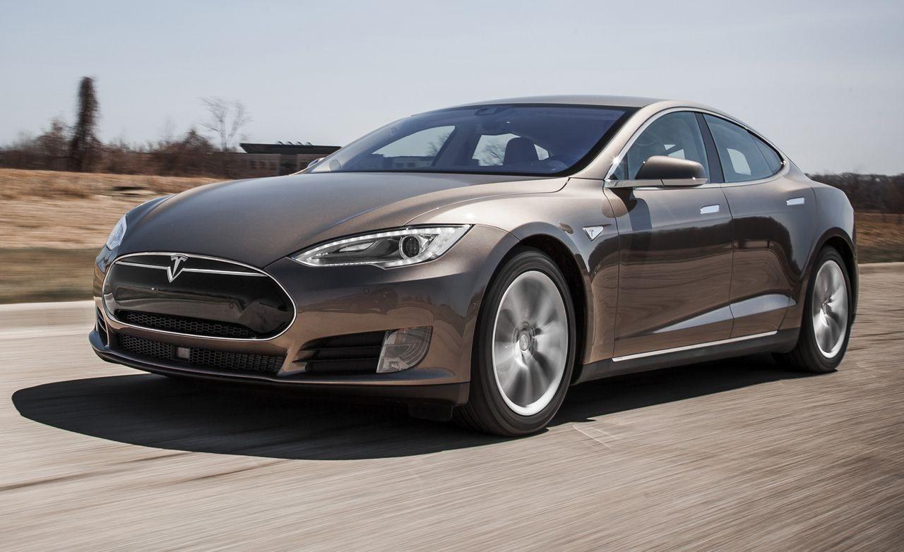 2015-tesla-model-s-70d-instrumen