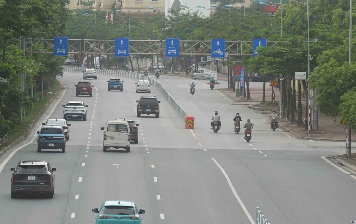 Hà Nội chính thức phân làn tuyến Võ Chí Công từ 9/7: Lái xe cần tránh những lỗi dễ bị phạt