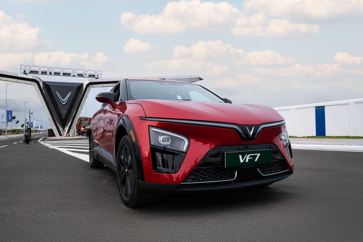 VinFast 'càn quét' loạt giải thưởng tại Ấn Độ, VF 7 khẳng định sức hút của SUV điện Việt