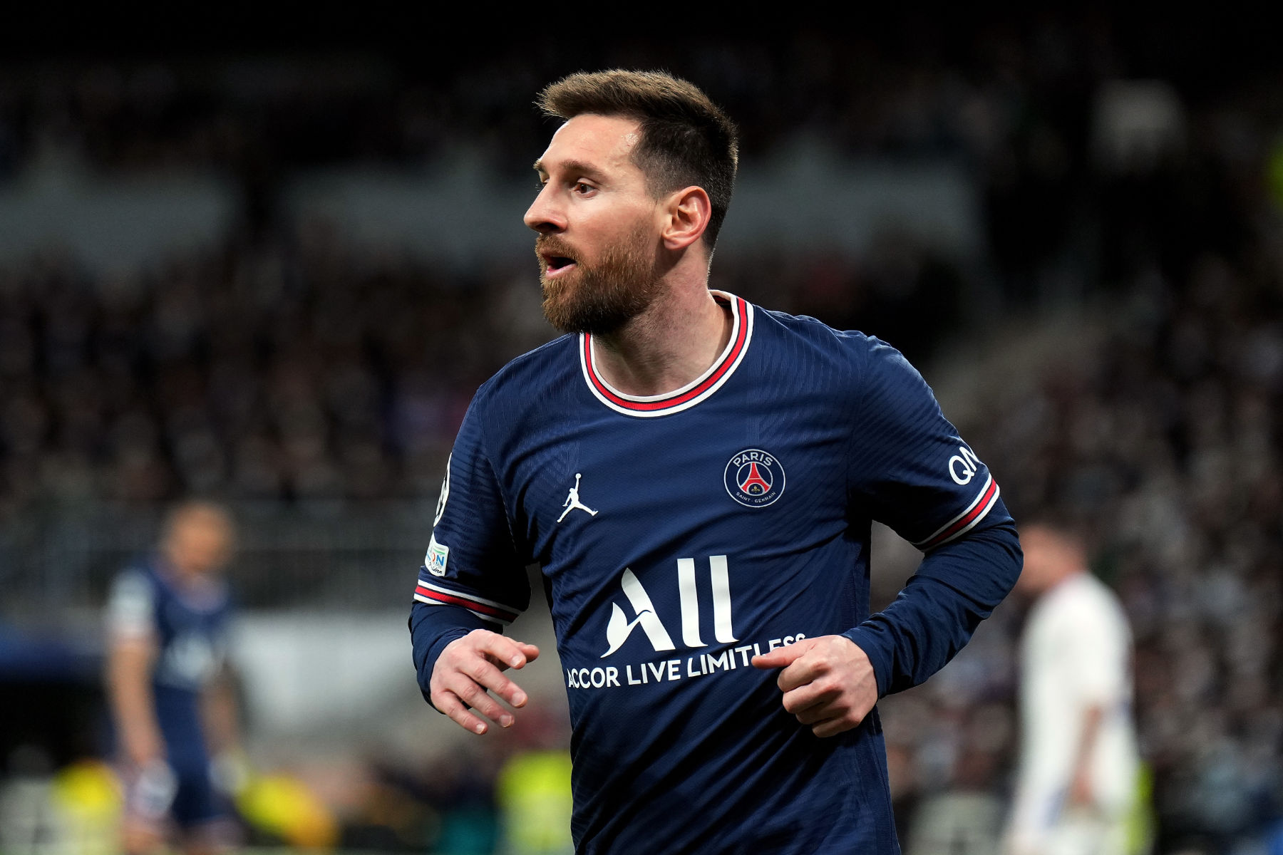 Lionel Messi - tiền đạo của PSG, cầu thủ được trả lương cao nhất thế giới cùng với Cristiano Ronaldo cũng góp mặt trong Top 10