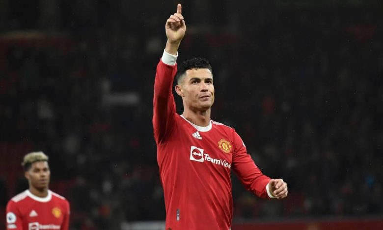 Cười ra nước mắt với kỷ lục 'vô tiền khoáng hậu' của Ronaldo và Maguire 165753