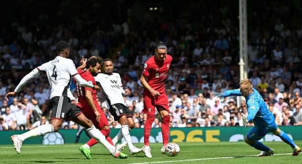 Trực tiếp Fulham 2-2 Liverpool: Salah gỡ hòa may mắn 167644