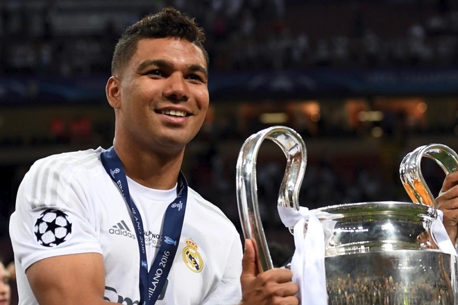 Mất Casemiro, HLV Carlo Ancelotti có 'sự thay thế hoàn hảo' ở Real Madrid 178701