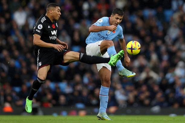 Trực tiếp Man City 1-1 Fulham: Cancelo dính thẻ đỏ, chủ nhà bị thổi 11m 214067