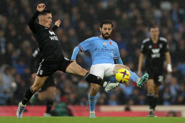 Trực tiếp Man City 1-1 Fulham: Cancelo dính thẻ đỏ, chủ nhà bị thổi 11m 214091