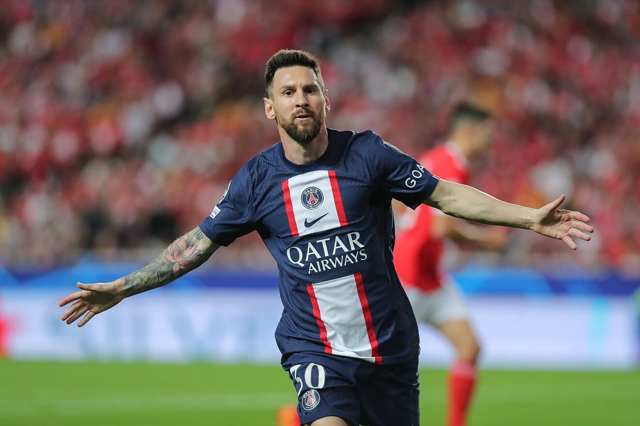 Đích thân lên tiếng, Messi tái hợp với 'HLV xuất sắc nhất mọi thời đại' sau khi rời PSG? 217099