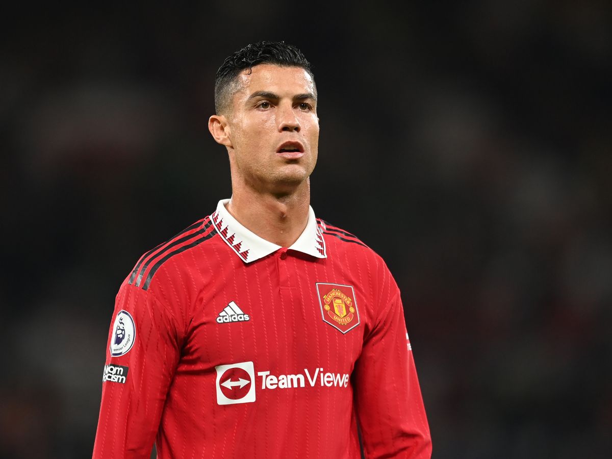 CĐV quốc tế nghĩ như thế nào về vụ Ronaldo công khai chỉ trích MU? 217380