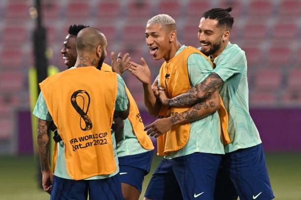 Trực tiếp Brazil vs Thụy Sĩ: Richarlison ra sân, sao MU thế chỗ Neymar 224803