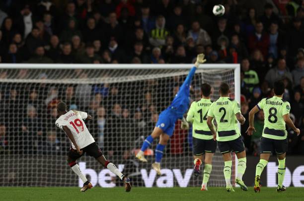 Trực tiếp Southampton 2-0 Man City: Siêu phẩm nhân đôi cách biệt 241364