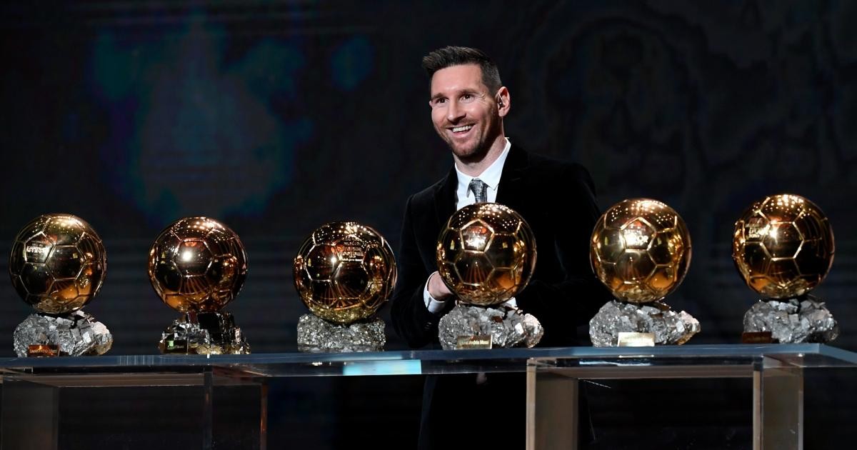 lionel-messi-ballon-dor-trophies-100922-1675738062.jpg