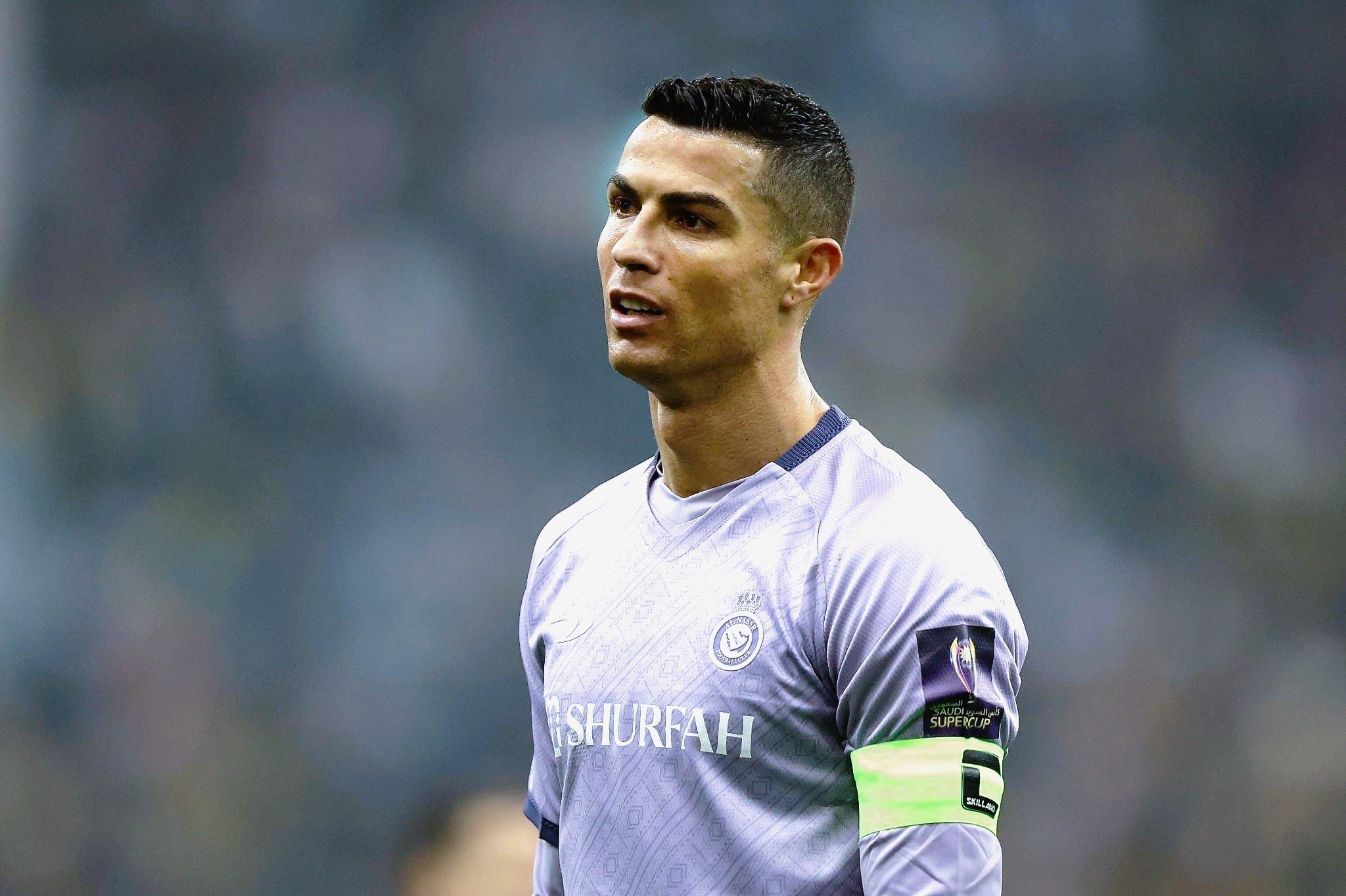 ronaldo-al-nassr-3-1682666829.jpg