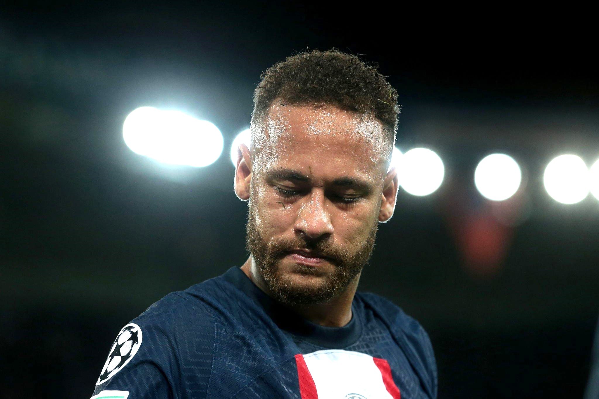 neymar-sad-psg-1684233518.jpg