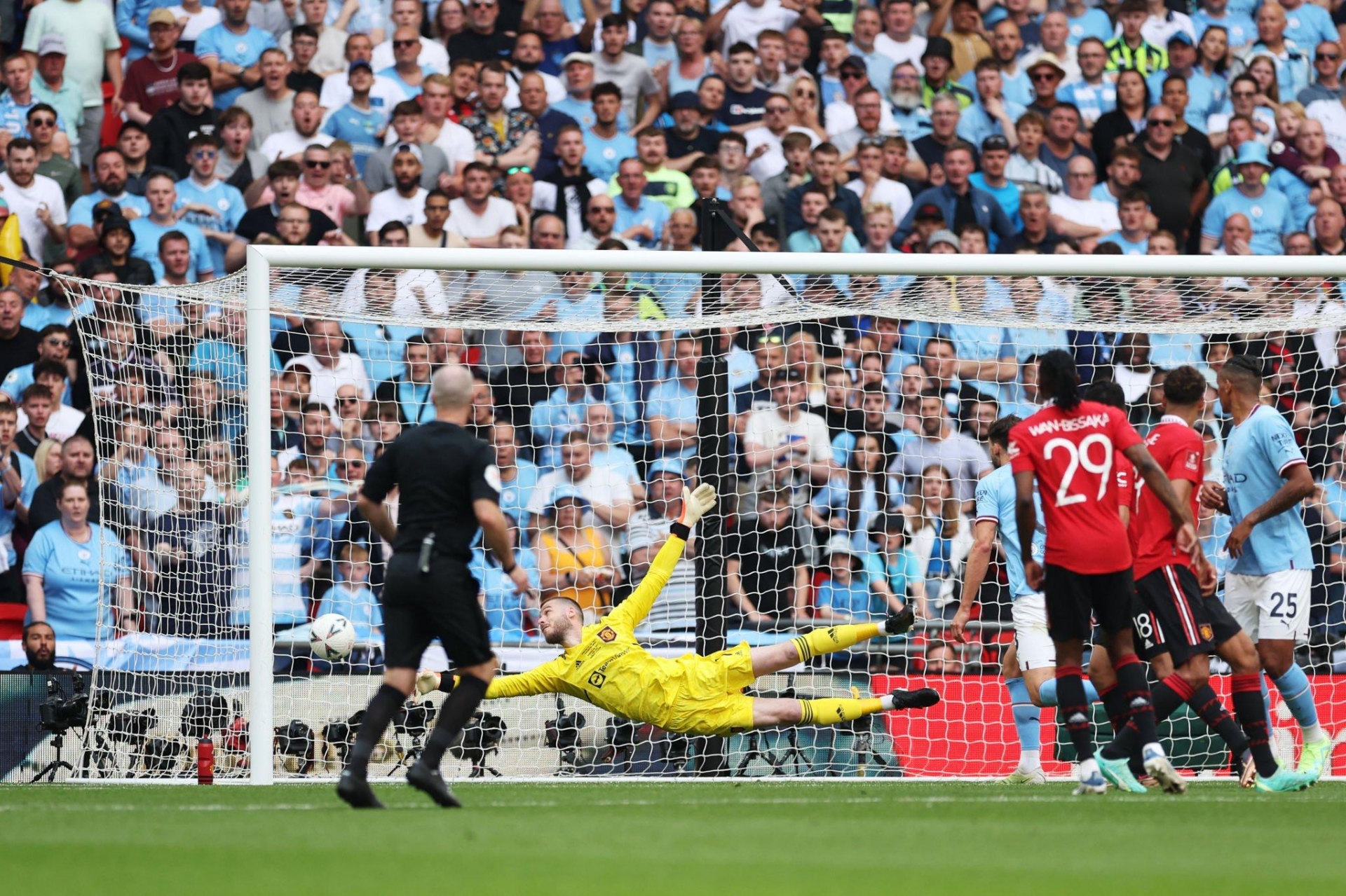 man-city-vs-mu-chung-ket-cup-fa