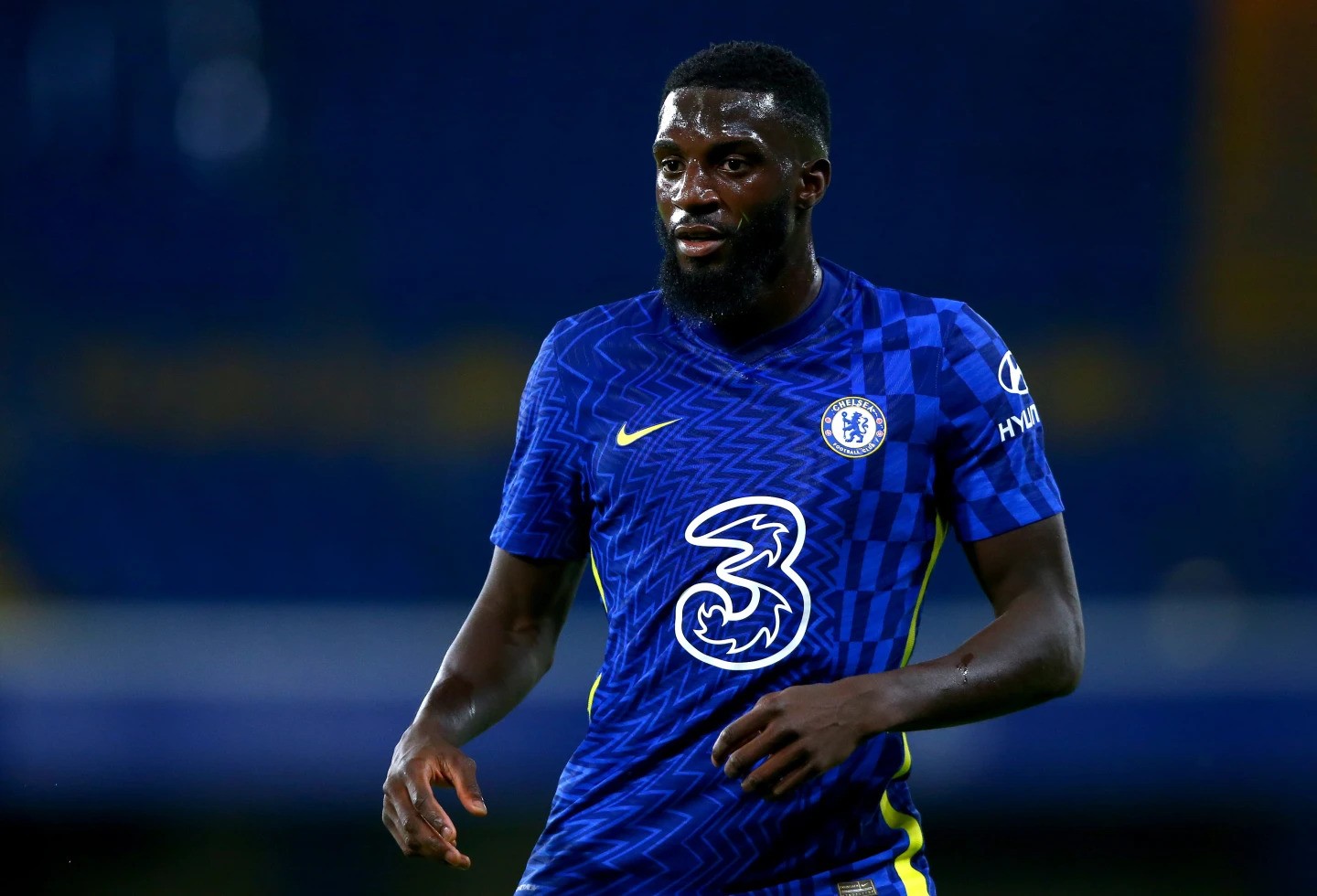 tiemoue-bakayoko-roi-chelsea-1686972109.jpg