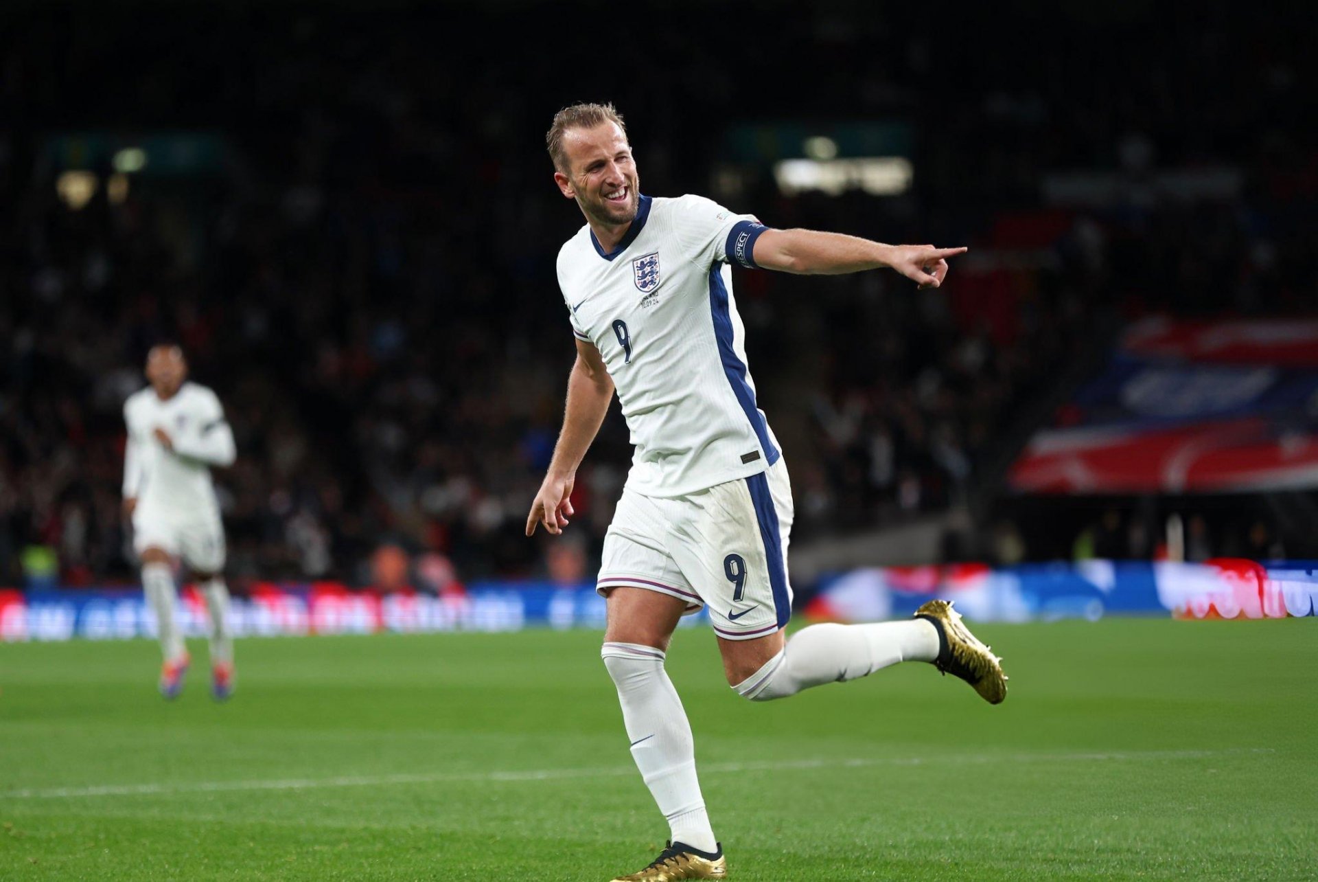 Harry Kane thăng hoa giúp Anh dễ dàng đánh bại Phần Lan