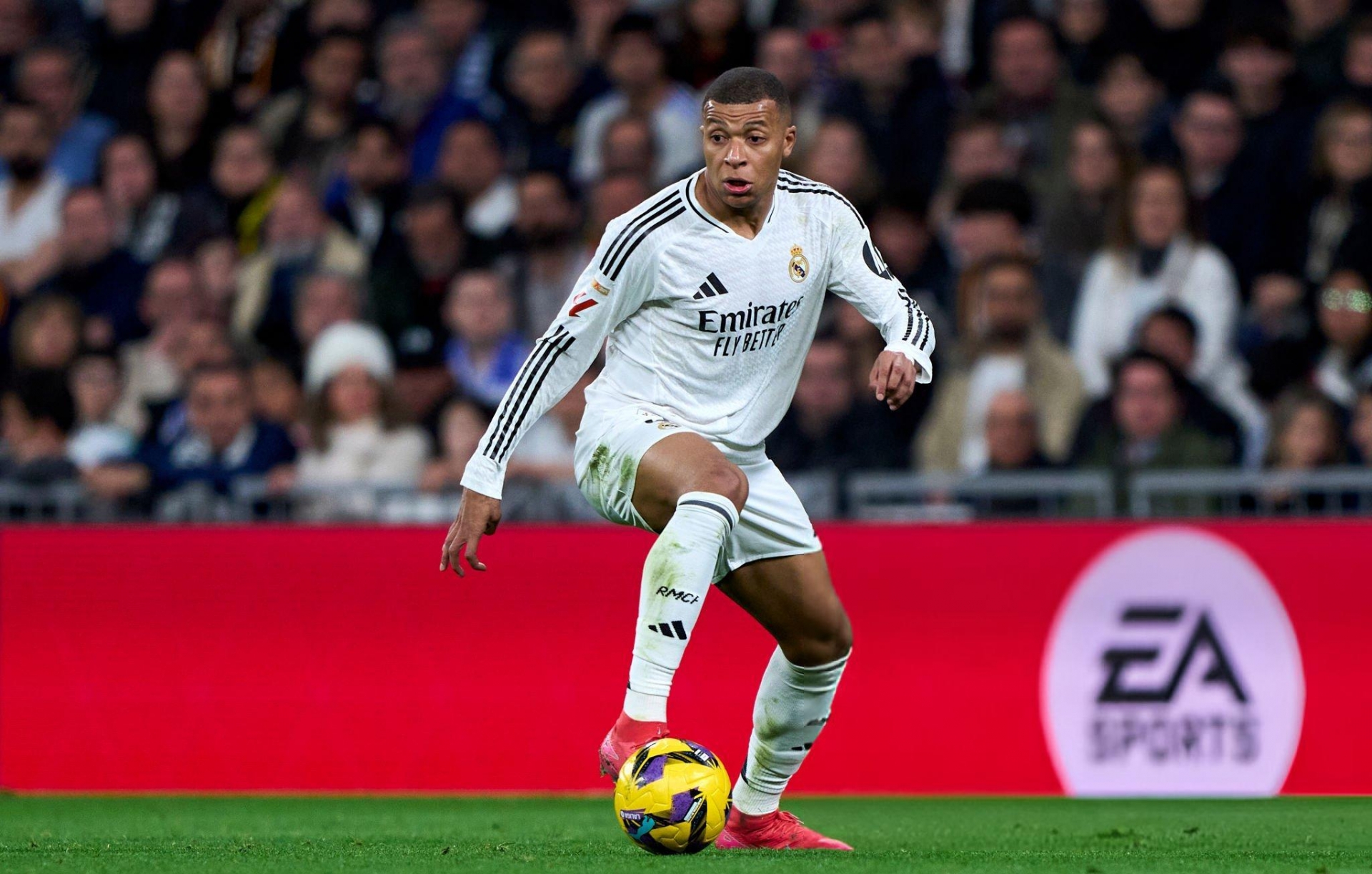 Trực tiếp Real Madrid vs Girona: Mbappe, Vinicius xuất phát